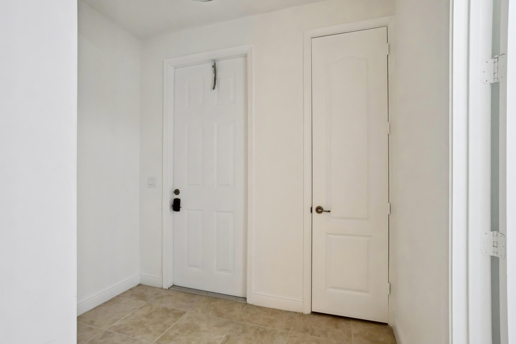 3655 Nw 5th Terrace - Photo 10