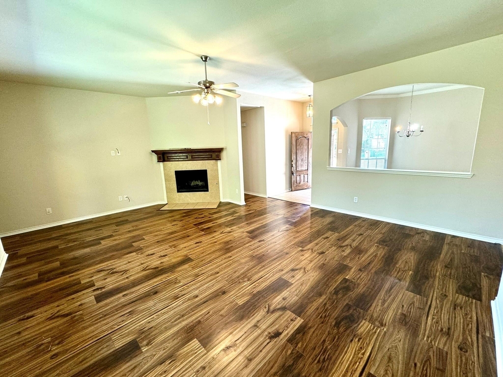1703 Stonewick Drive - Photo 4