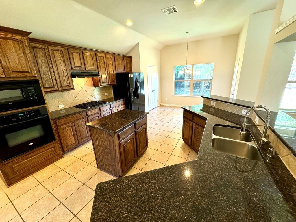 1703 Stonewick Drive - Photo 3