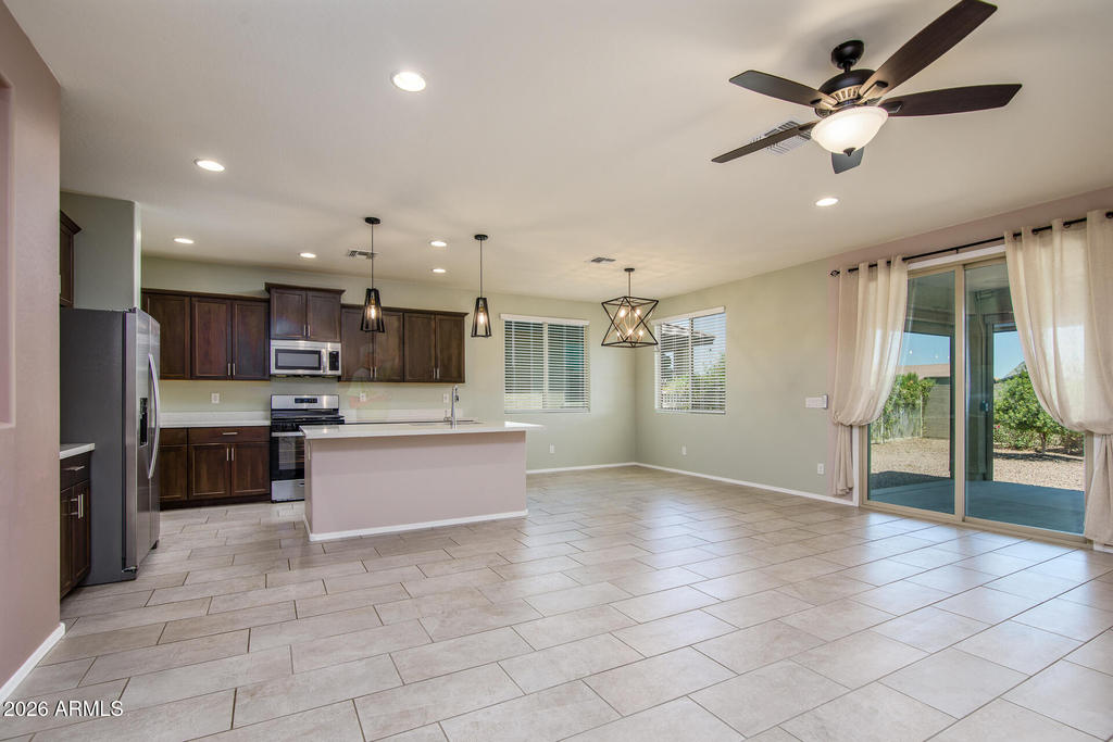 41960 W Morning Glory Way - Photo 9
