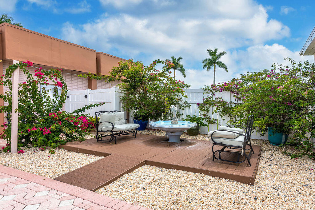 2523 Dudley Drive W - Photo 29