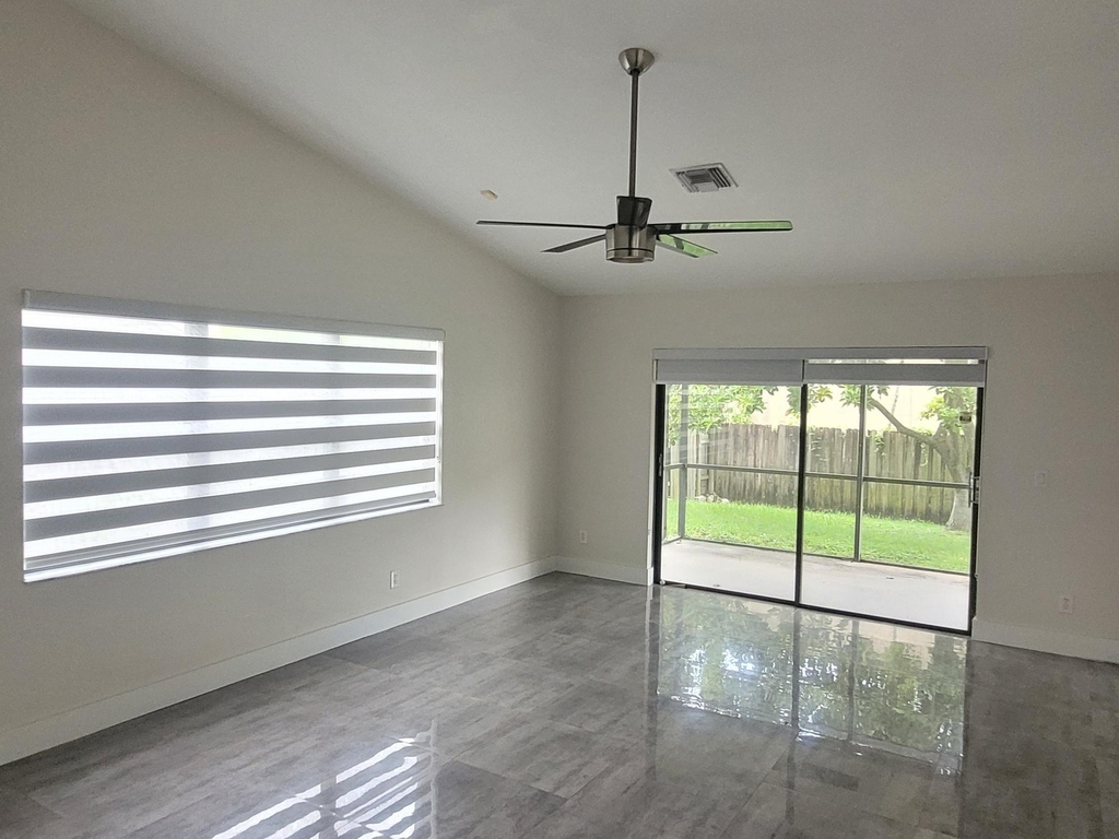 5460 Hawkes Bluff Avenue - Photo 8
