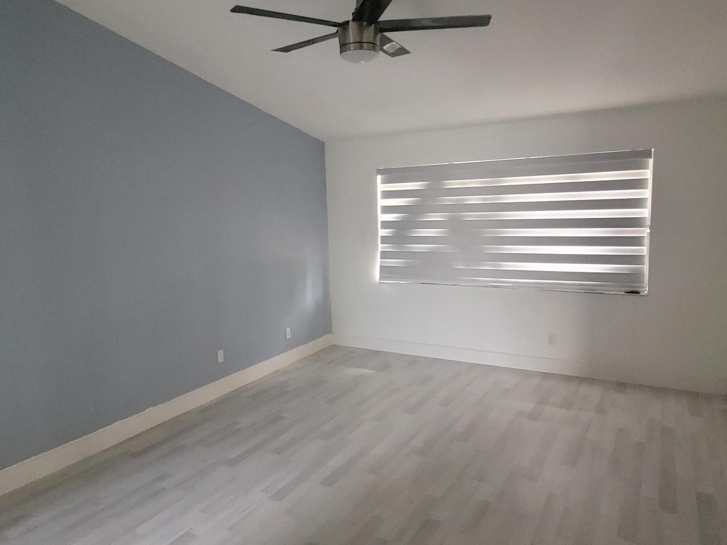 5460 Hawkes Bluff Avenue - Photo 9