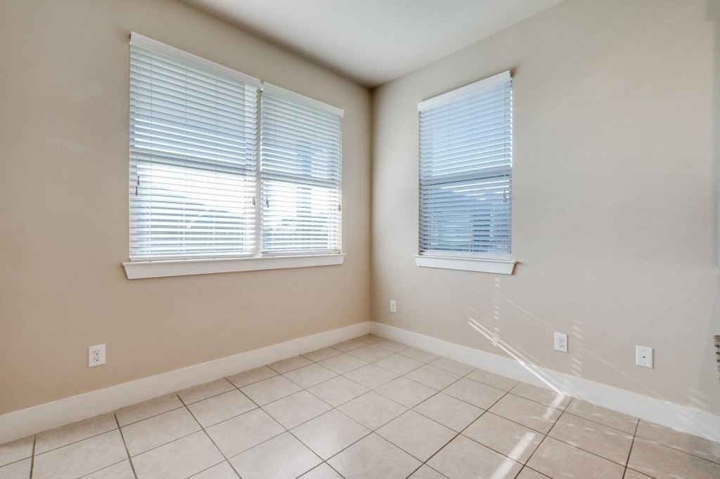41 Kramer Lane - Photo 8