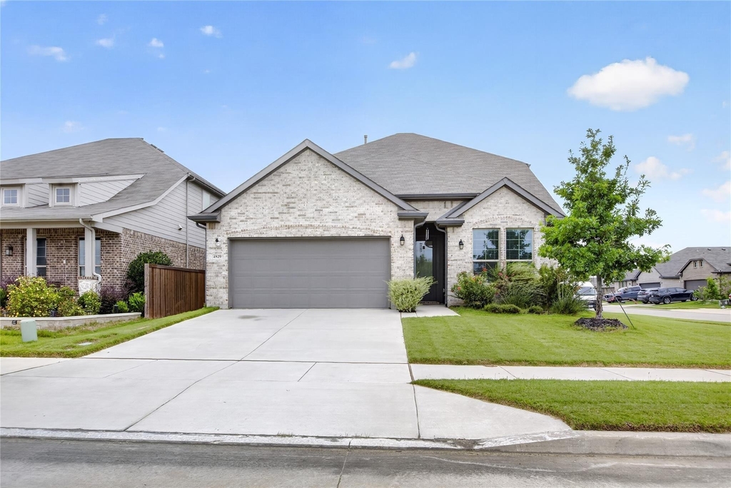 4829 Porque Court - Photo 0