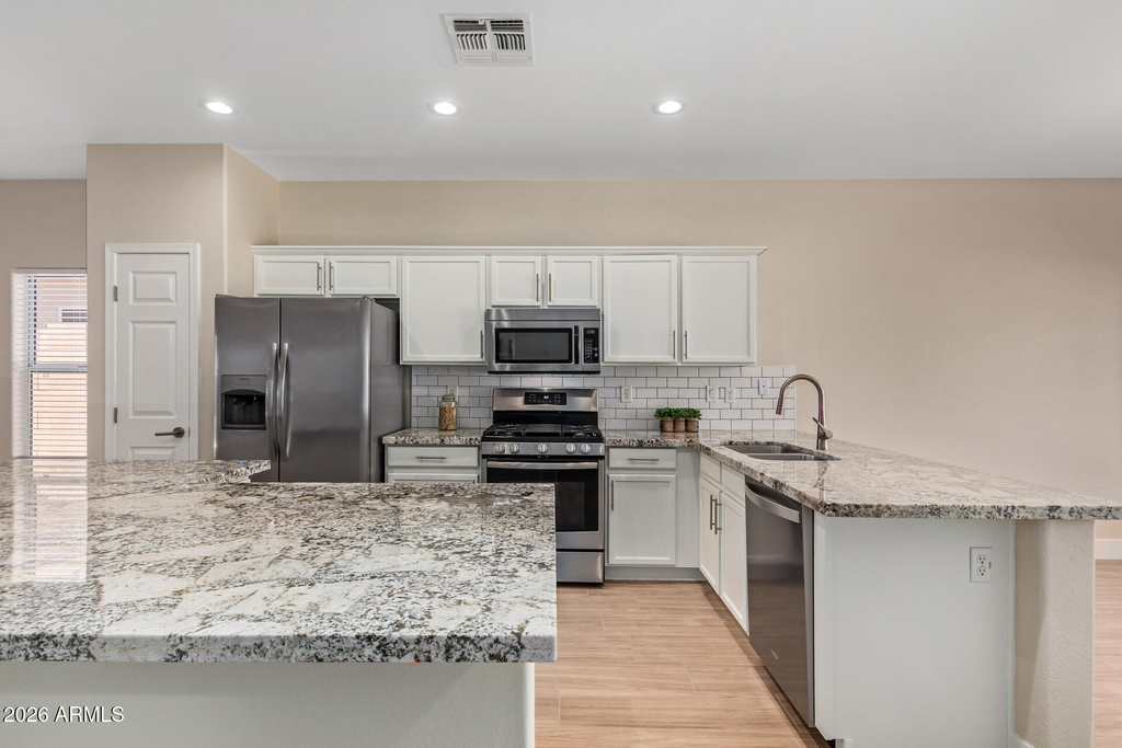 3556 N 143rd Lane - Photo 7