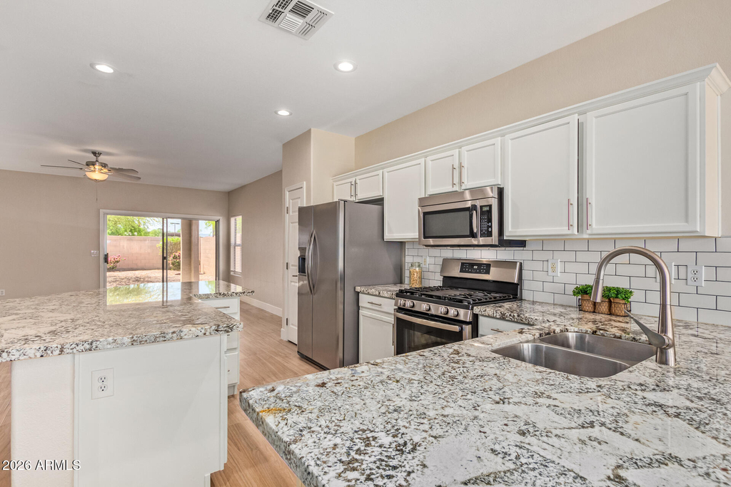 3556 N 143rd Lane - Photo 5