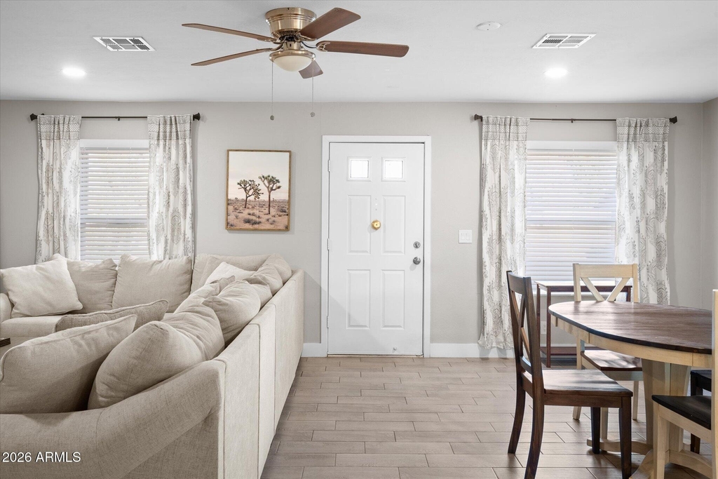 1211 W Palomino Drive - Photo 5