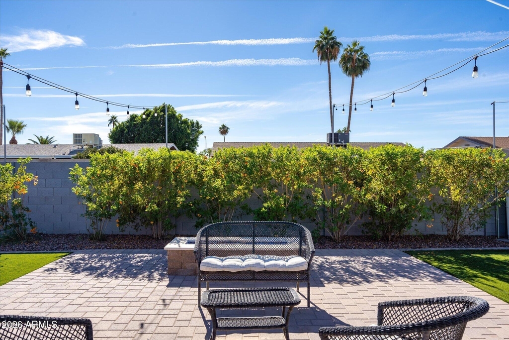 1211 W Palomino Drive - Photo 33