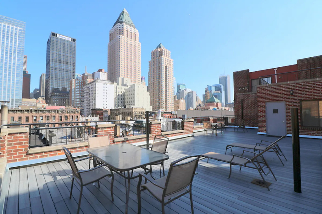 West 51st Street - Photo 6