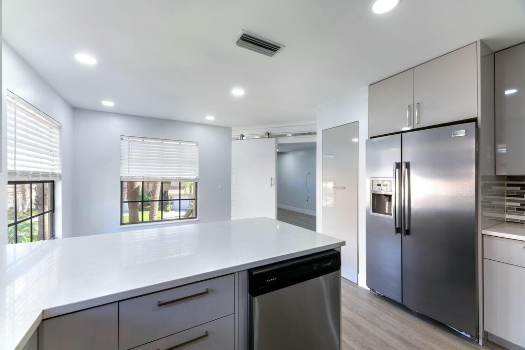 22791 Trelawny Terrace - Photo 8
