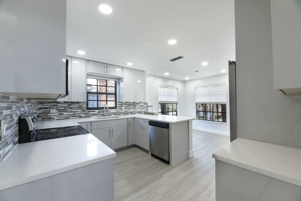 22791 Trelawny Terrace - Photo 5