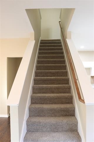 327 Regency Drive - Photo 2