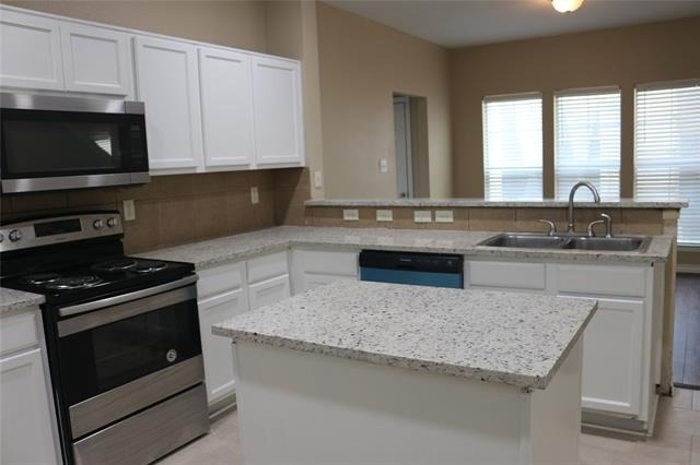 327 Regency Drive - Photo 4