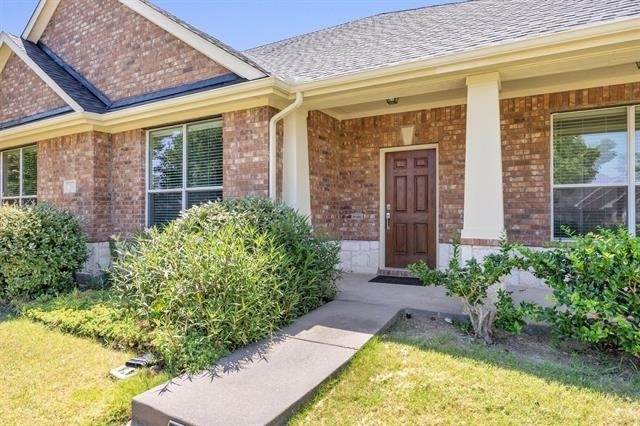 200 Shadybrook Drive - Photo 3