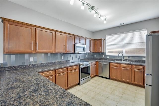 200 Shadybrook Drive - Photo 11
