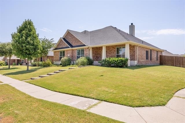 200 Shadybrook Drive - Photo 2