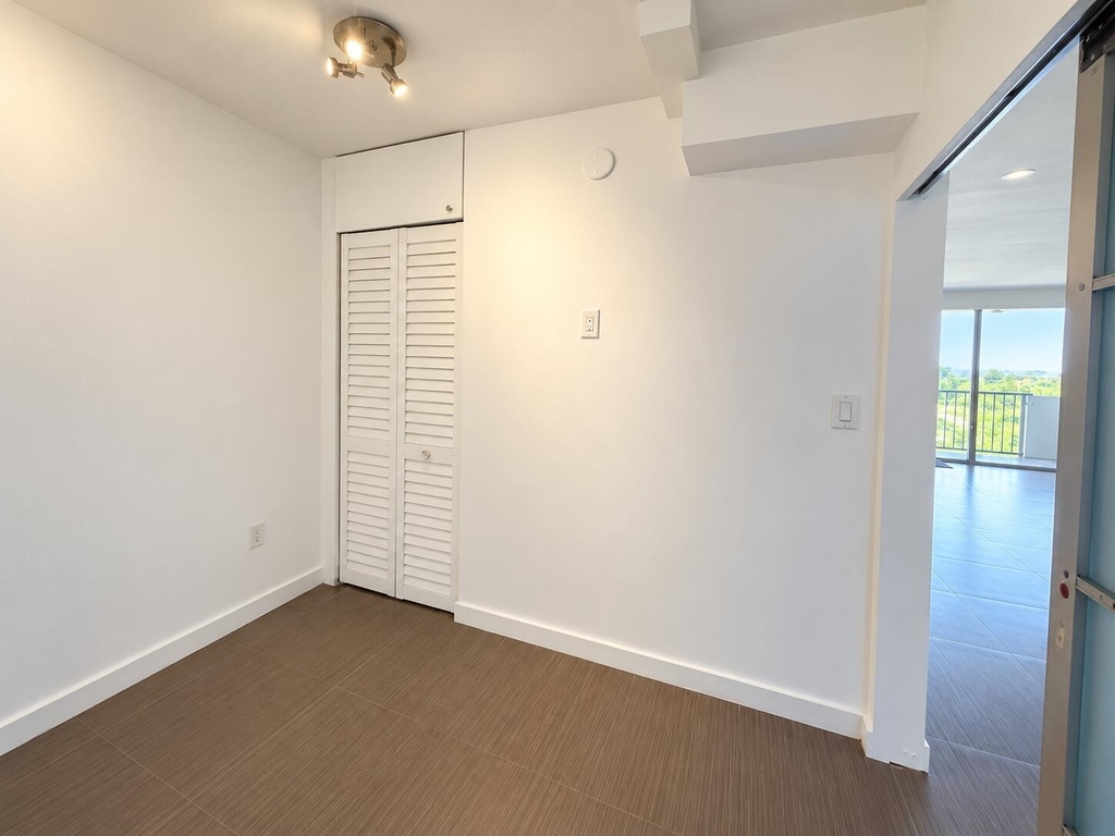2020 Ne 135th Street - Photo 20