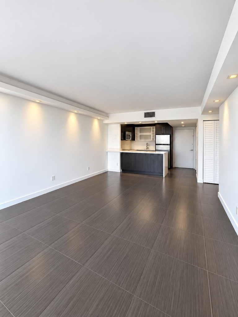 2020 Ne 135th Street - Photo 17