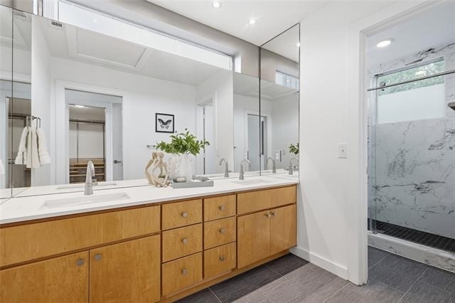 4214 Swiss Avenue - Photo 13