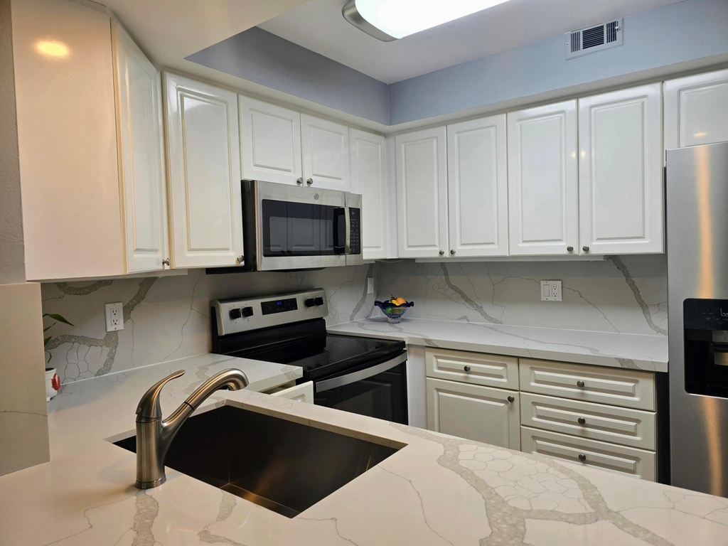 1301 River Reach Drive - Photo 5
