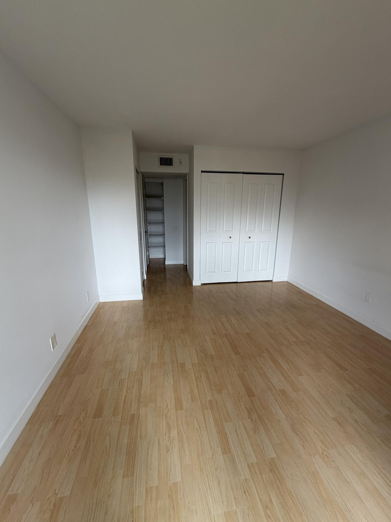 3590 Blue Lake Drive - Photo 3