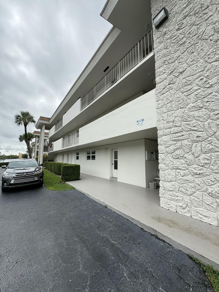 5701 Nw 2nd Avenue - Photo 3