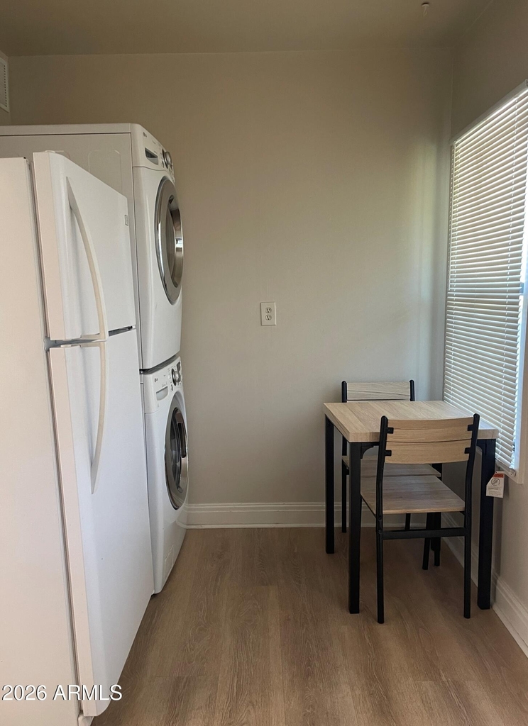 412a Arizona Street - Photo 2