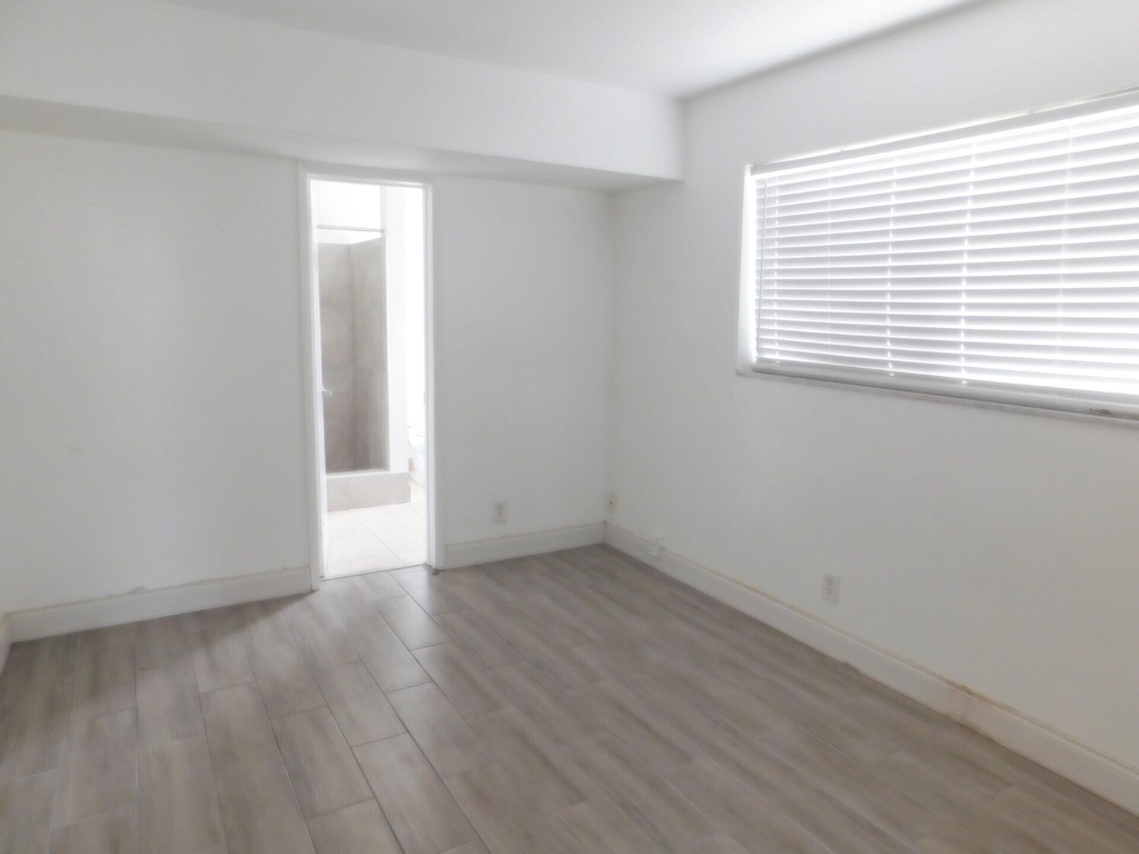 825 Ne 6th Street - Photo 7