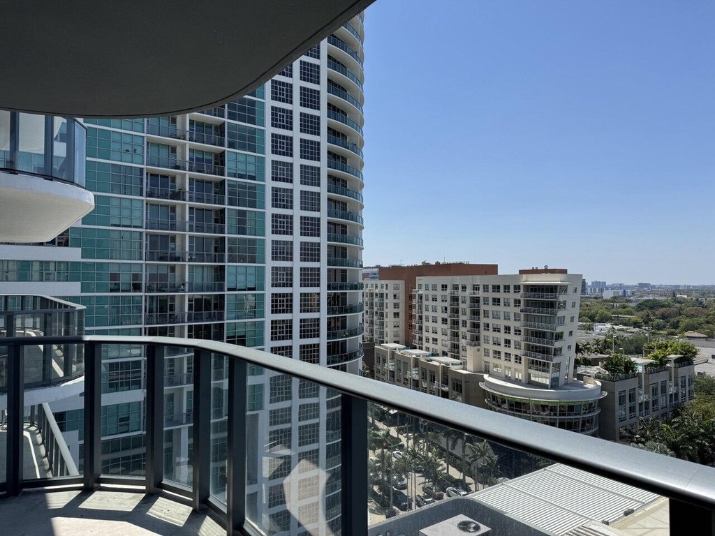 121 Ne 34th Street - Photo 36