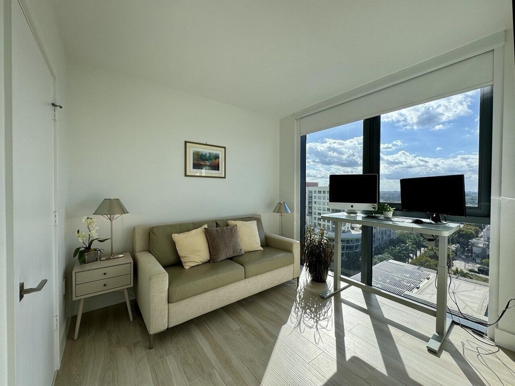 121 Ne 34th Street - Photo 16