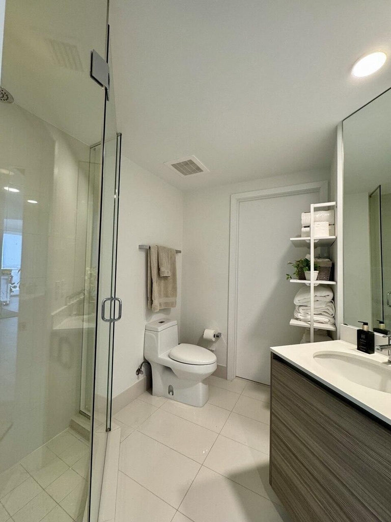 121 Ne 34th Street - Photo 24