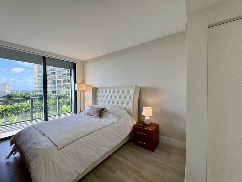 121 Ne 34th Street - Photo 7