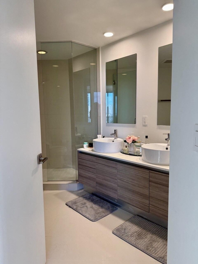 121 Ne 34th Street - Photo 9