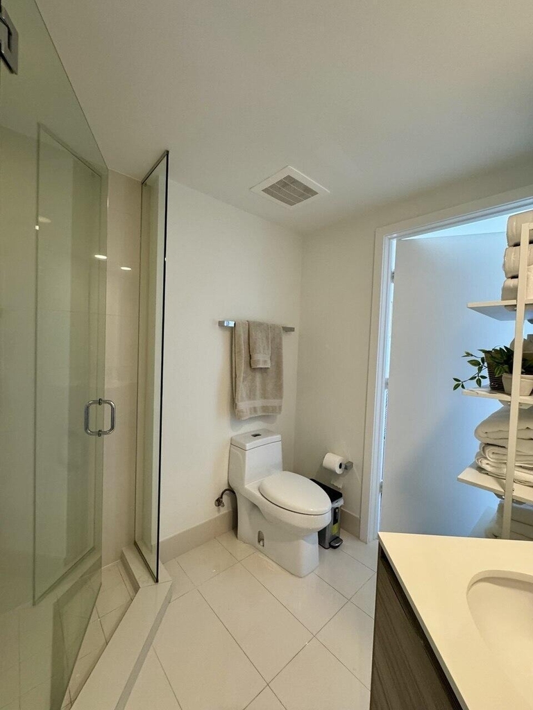 121 Ne 34th Street - Photo 22