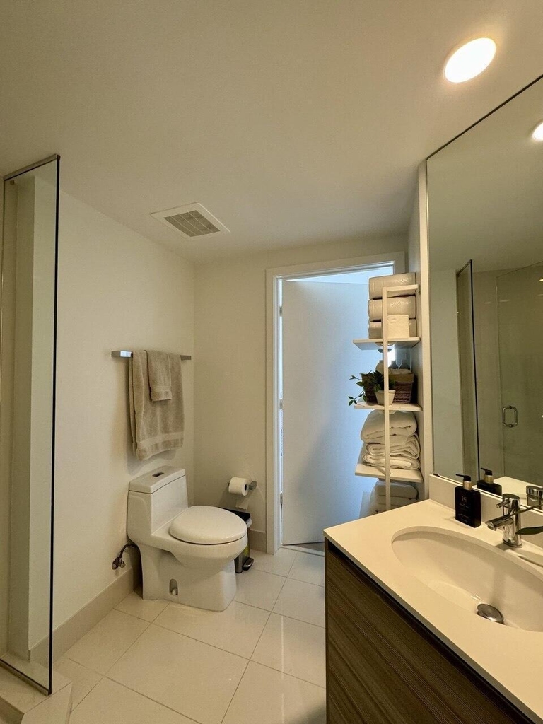 121 Ne 34th Street - Photo 20