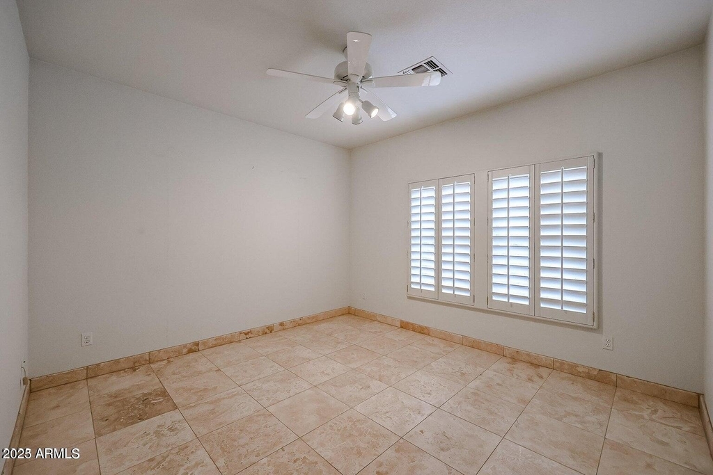 11173 N 89th Street - Photo 17