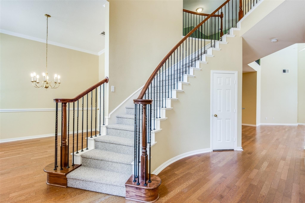5636 Country View Lane - Photo 2