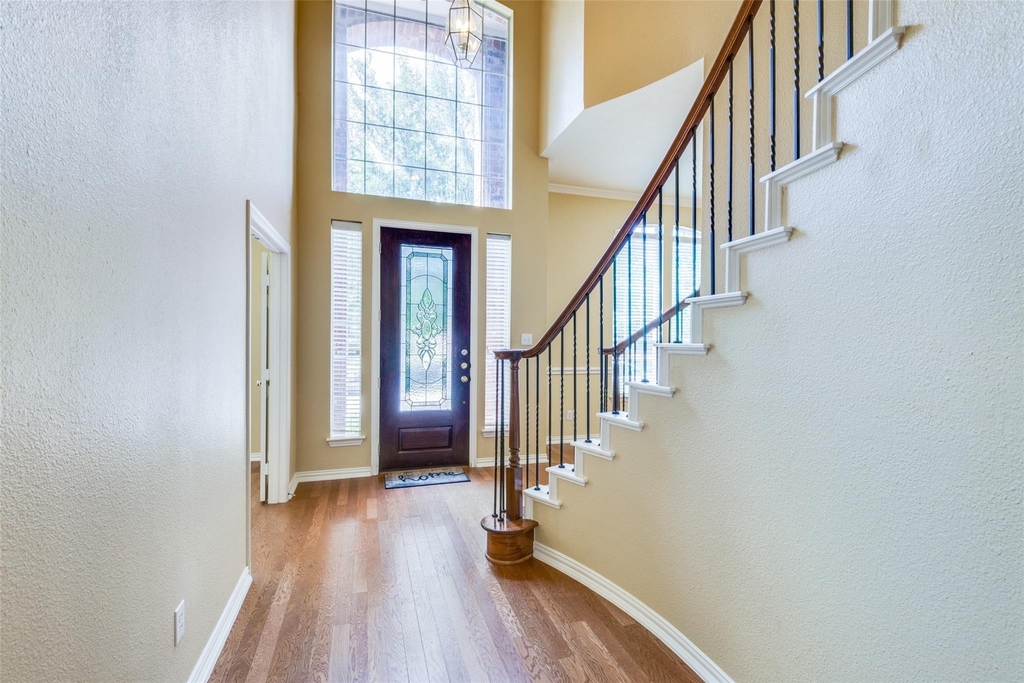 5636 Country View Lane - Photo 1