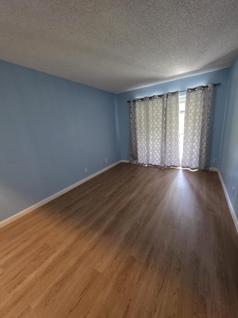 1001 Three Islands Boulevard - Photo 17