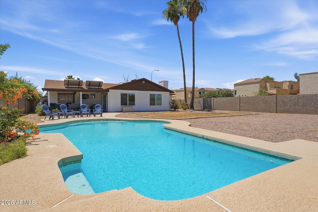 932 W Julie Drive - Photo 41