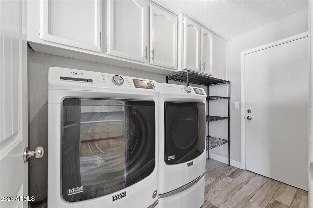 932 W Julie Drive - Photo 33