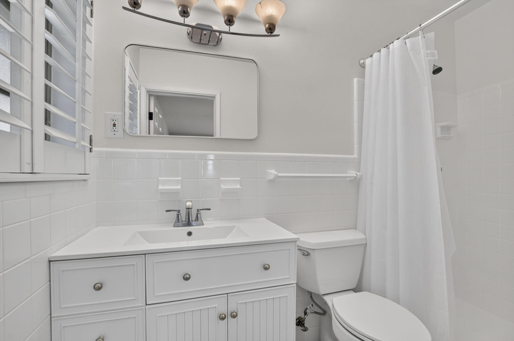 3398 Ne 5th Avenue - Photo 26
