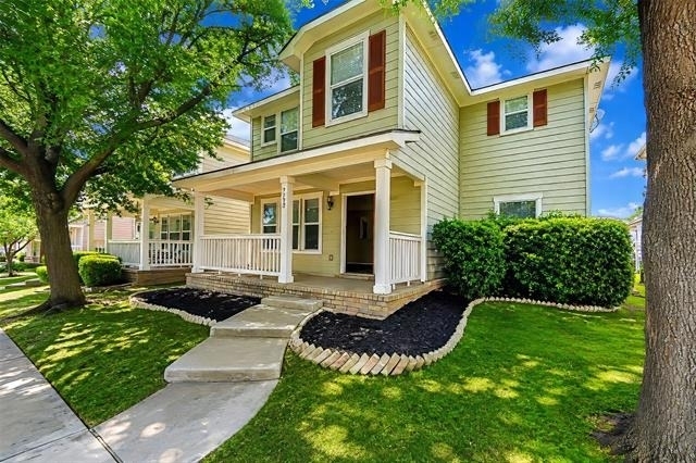 7120 Planters Row Drive - Photo 1