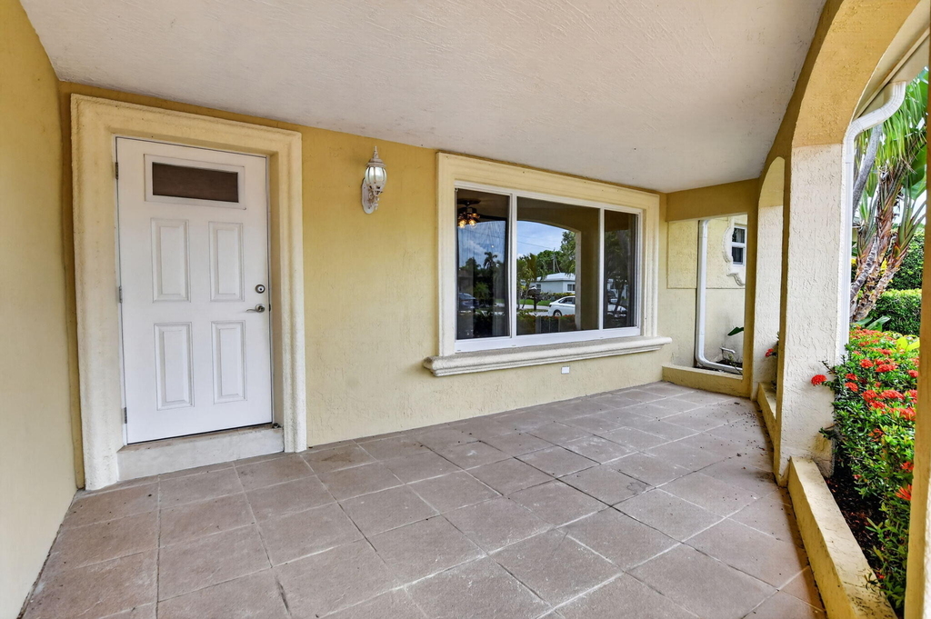 2250 Ne 4th Court - Photo 3