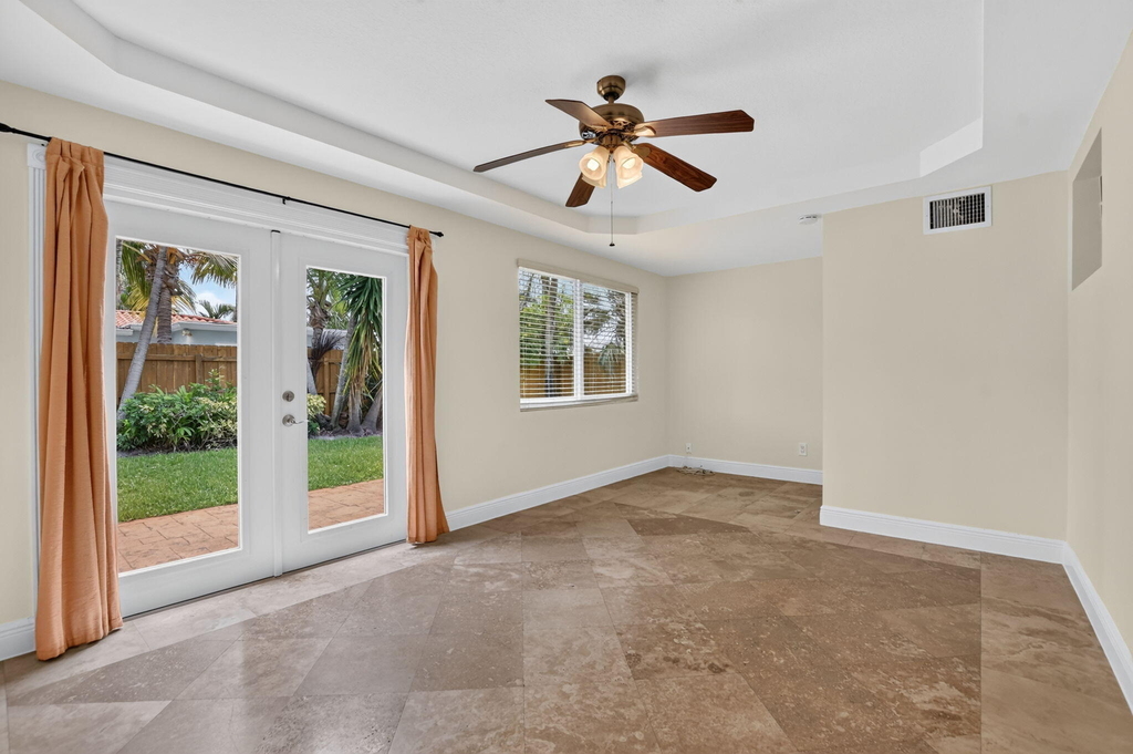 2250 Ne 4th Court - Photo 13