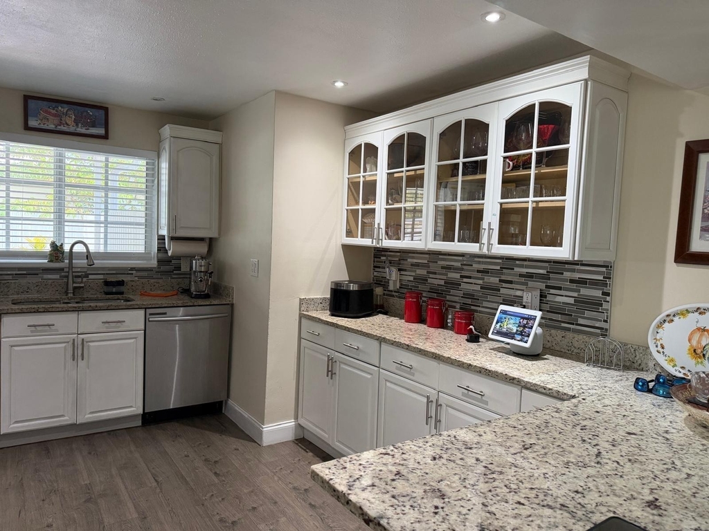 1836 Baythorne Road - Photo 7