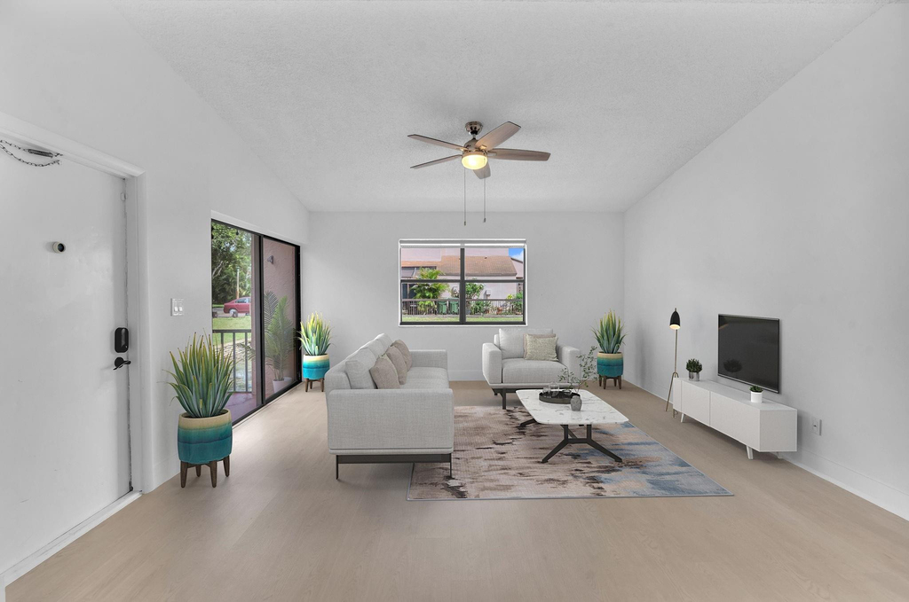 12359 Nw 11th Court - Photo 4