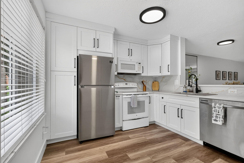 9899 Kamena Circle - Photo 1