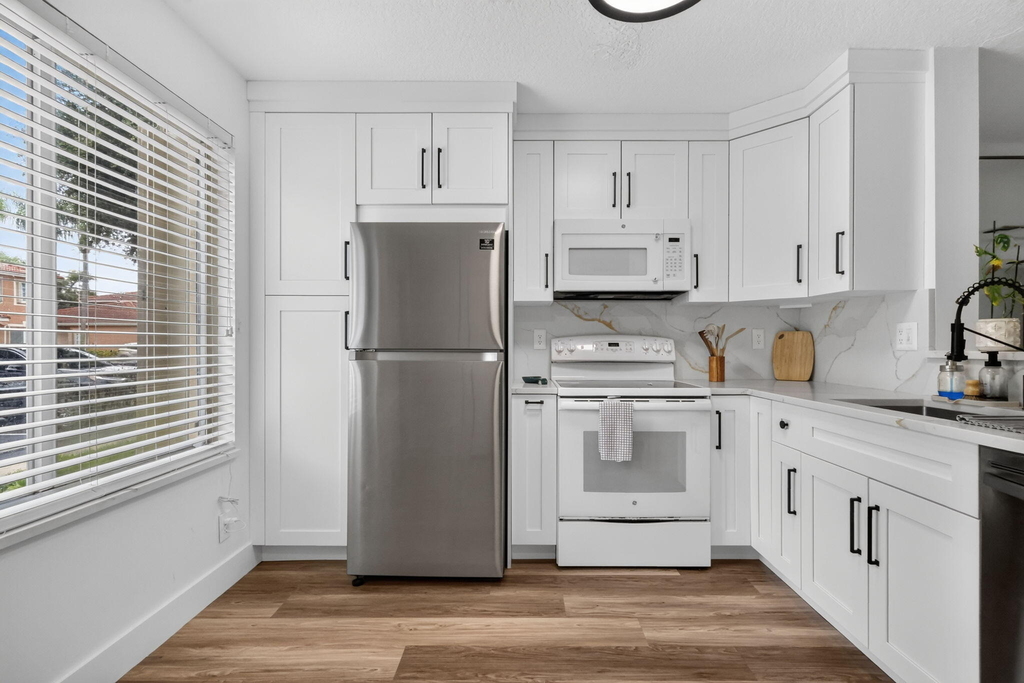 9899 Kamena Circle - Photo 3